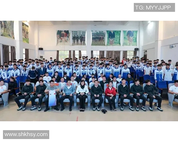 南京攀岩队团队协作的创新与变革探索热议攀岩新风尚